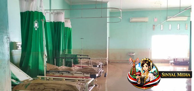 Lapisan Lumpur Tebal Jadi Kendala bagi Nakes Pulihkan Akses Kesehatan